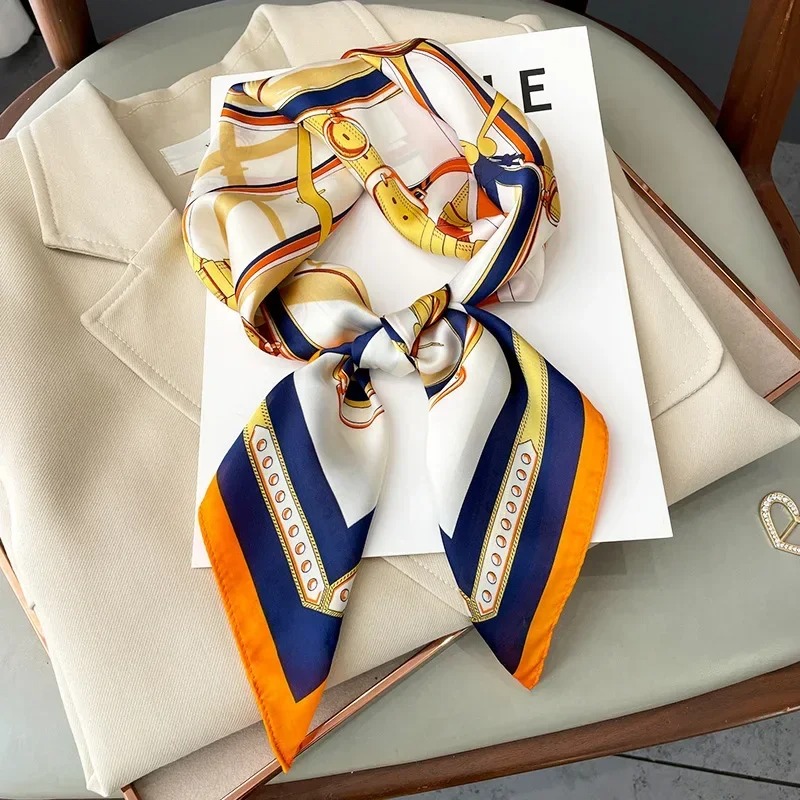 Syal Sutra Persegi Tipis Desai - Luxury Bags Made ulasan dan harga